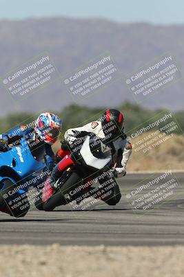 media/Oct-13-2025-Moto Forza (Mon) [[a66d839500]]/3-B Group/Session 3 (Turn 16)/
